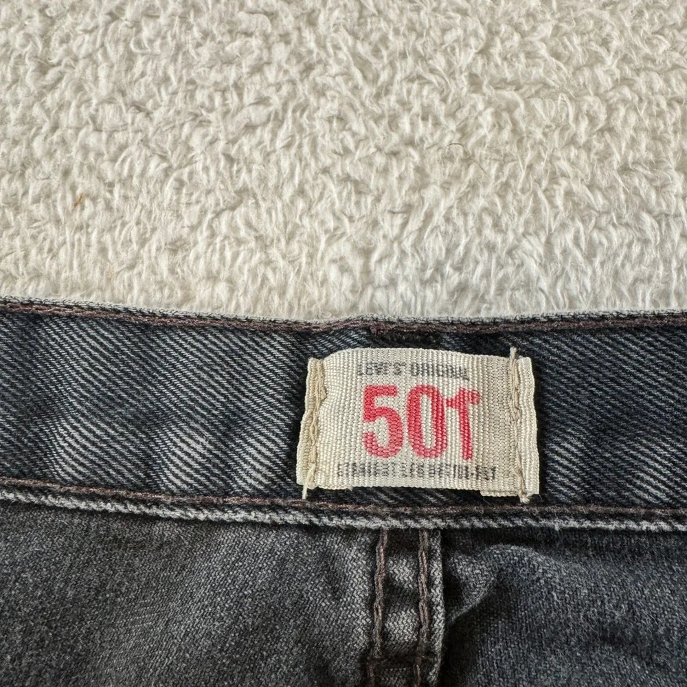 Y2K Levis 501 Jeans Mens 33x32 (tag 34x32) Black Button Fly‎ Straight Distressed